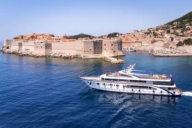 Split 8-Day Private Luxury Yacht Charter
