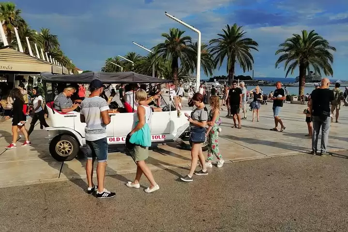 Private Guided Tour of Split in a Classic Ford T