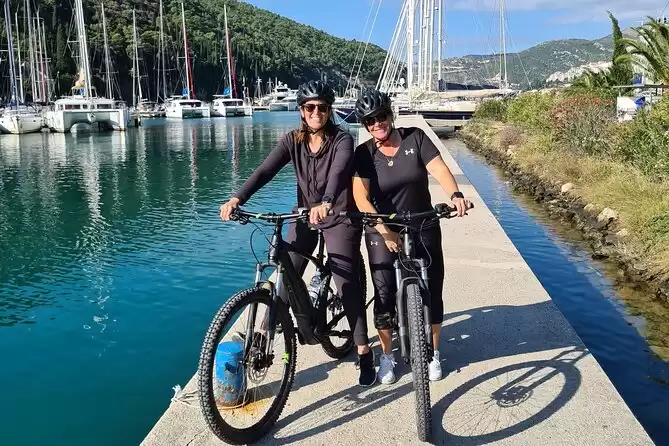 Dubrovnik E-Bike Tour with Snacks and Wine Tasting