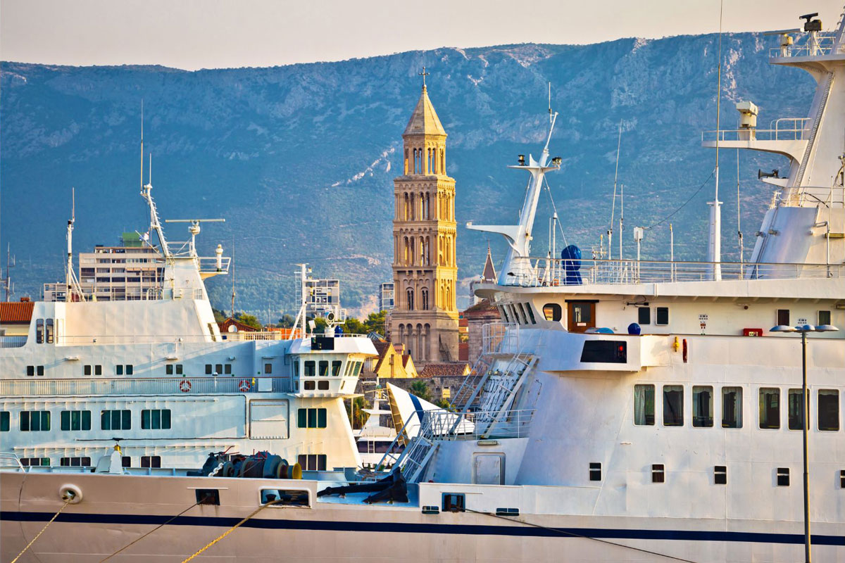Vis-Island-Split-port