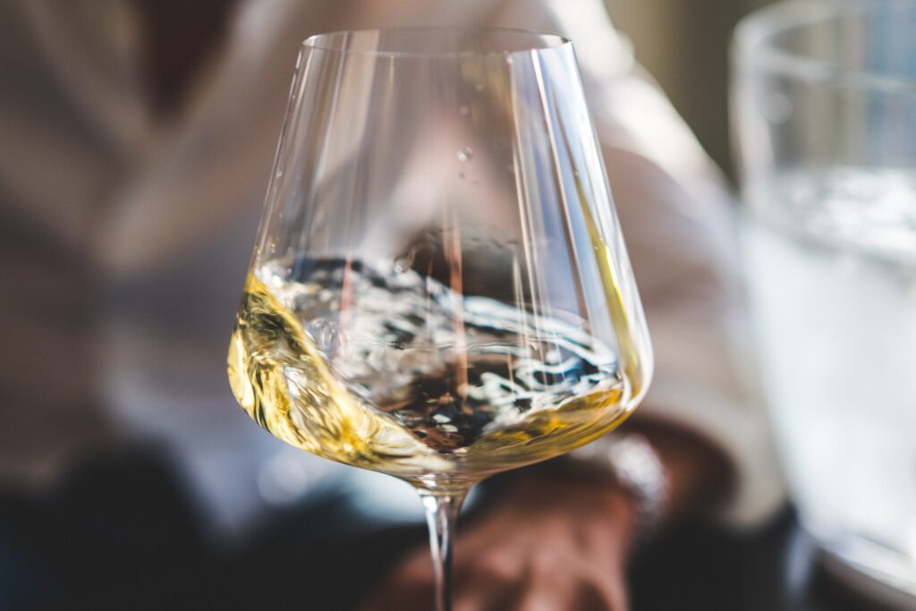 Image of a white wine in a glass